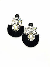 Load image into Gallery viewer, Tribal Tassel Earring