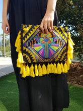 Load image into Gallery viewer, Aztec Tassel Clutch