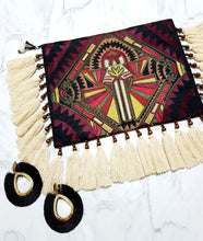 Load image into Gallery viewer, Aztec Tassel Clutch