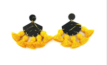 Load image into Gallery viewer, Glitter Tassel Earring